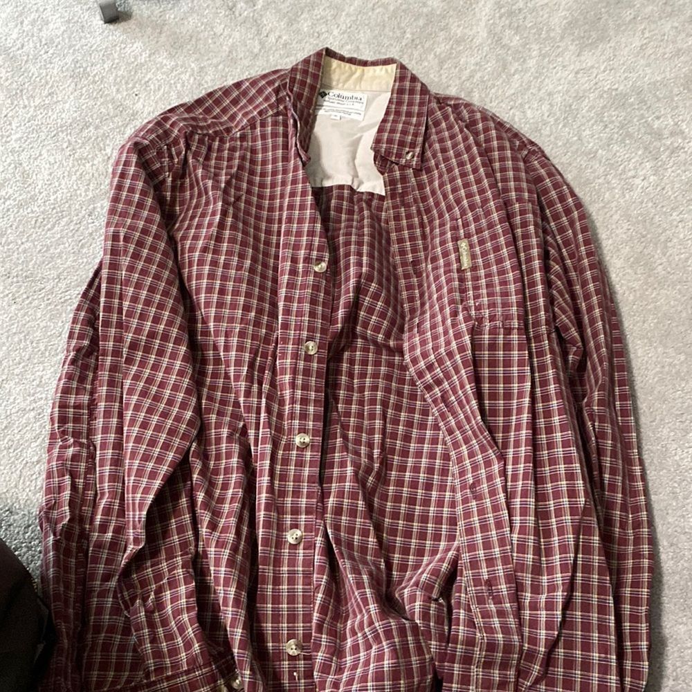 Columbia sportswear company size medium hundred percent cotton burgundy